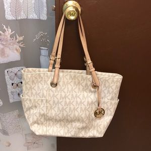 ✨MK Jet Tote✨